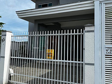 Sobrado Geminado � Venda